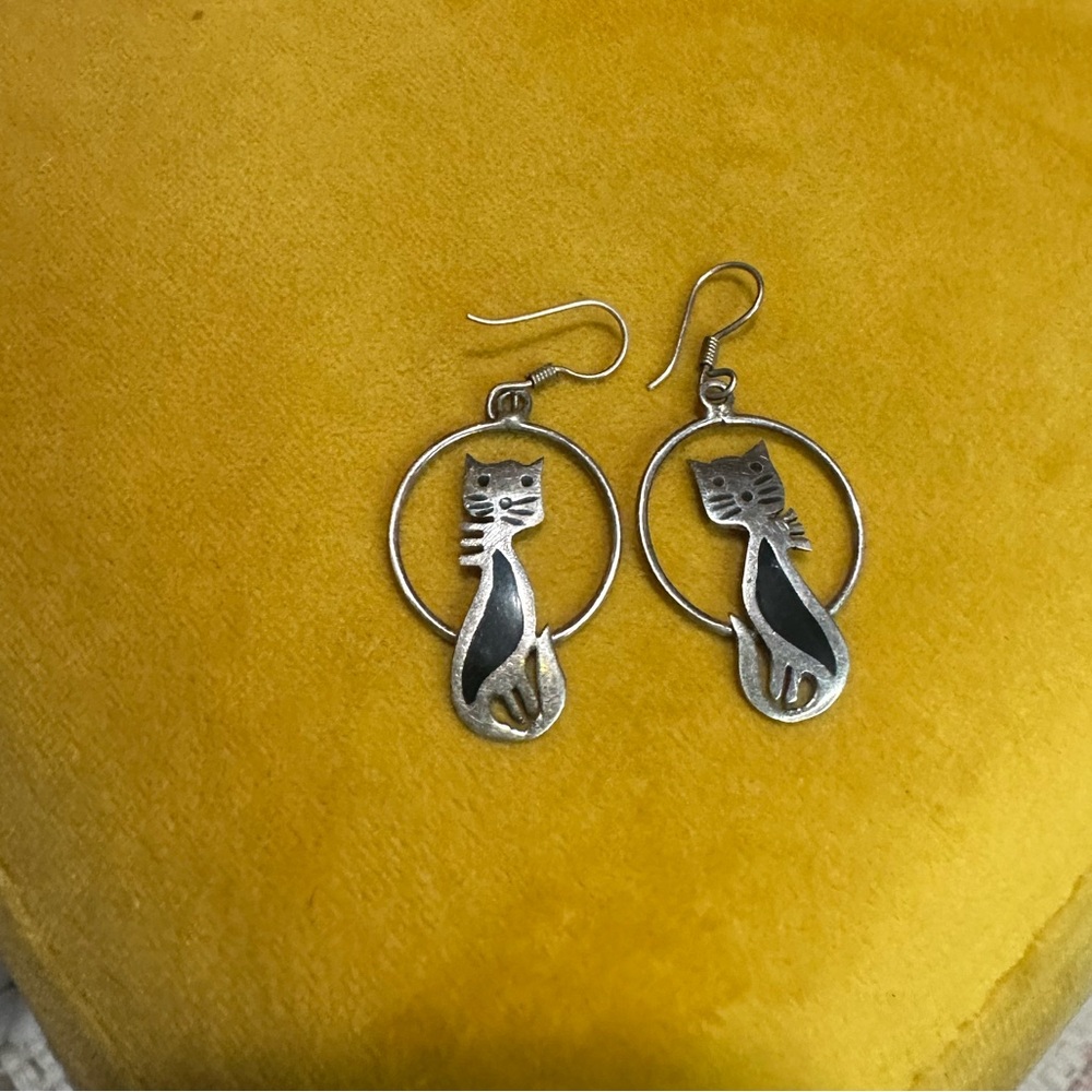 RARE 🐈‍⬛ CAT STERLING🐈‍⬛earrings